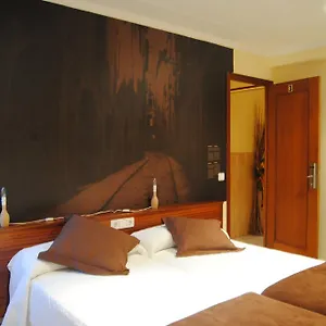 2* Casa de hóspedes Guilleumes Montserrat